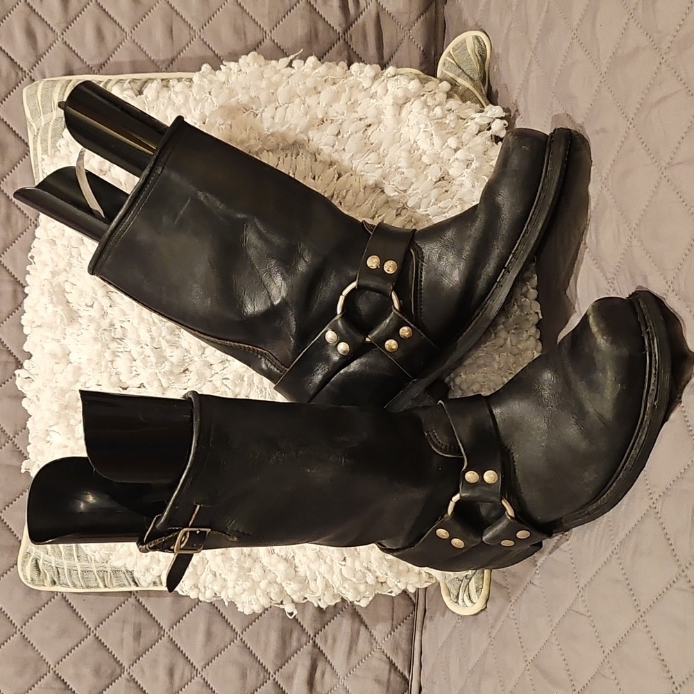Carolina Bike Boots